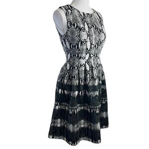 Vince Camuto Black and White A-line Dress
